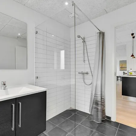 Schönes 4-Zimmer-Haus In Ringkøbing Ferienhaus *